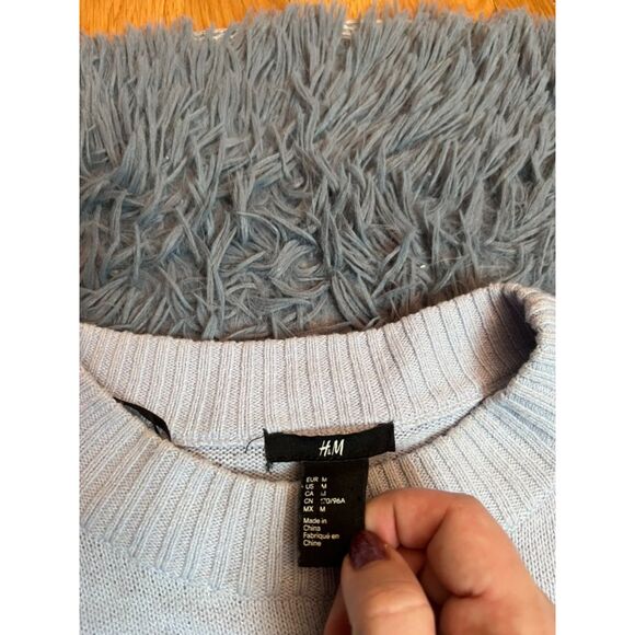 H&M Light Blue Oversized Wool Blend Sweater Size M - Picture 2 of 5